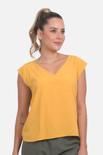 Cargar imagen en el visor de la galería, Blusa Paula Mostaza
