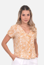 Cargar imagen en el visor de la galería, Blusa Samy Kaki
