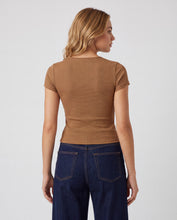 Cargar imagen en el visor de la galería, Blusa Moana Miel
