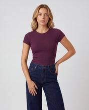 Cargar imagen en el visor de la galería, Blusa Moana Vino
