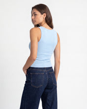 Cargar imagen en el visor de la galería, Blusa Iris Azul Claro
