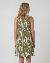 Cargar imagen en el visor de la galería, Vestido Greicy Verde Militar
