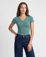 Cargar imagen en el visor de la galería, Blusa Moon Esmeralda
