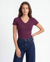 Cargar imagen en el visor de la galería, Blusa Moon Vino
