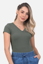 Cargar imagen en el visor de la galería, Blusa Moon Oliva
