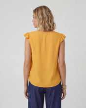Cargar imagen en el visor de la galería, Blusa Xiomara Mostaza

