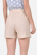 Cargar imagen en el visor de la galería, Short Alberto Beige
