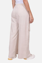 Cargar imagen en el visor de la galería, Pantalon Berna Beige

