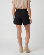 Cargar imagen en el visor de la galería, Short Vidal Negro

